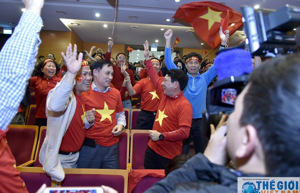Điểm nóng fanzone Nhà làm việc mới Bộ Ngoại giao ở Mỹ Đình cổ vũ U23 Việt Nam