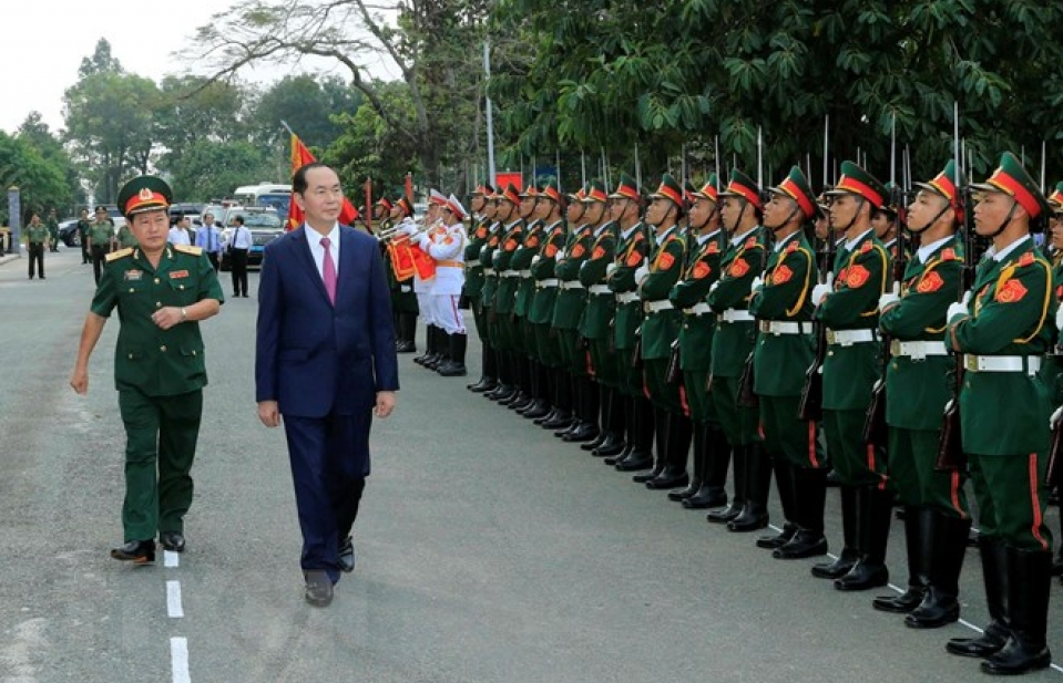 Chủ tịch nước thăm và chúc Tết cán bộ, chiến sỹ Quân đoàn 4