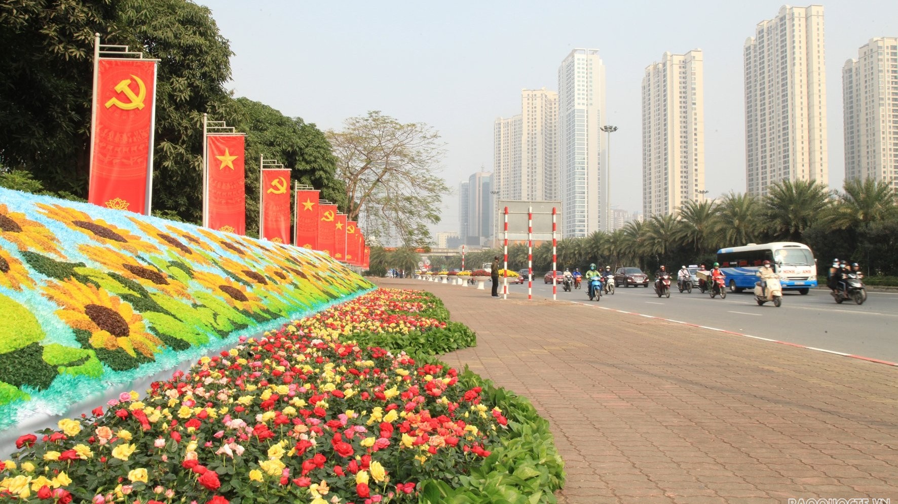 Nghị quyết của Bộ Chính trị về phương hướng, nhiệm vụ phát triển Thủ đô Hà Nội đến năm 2030, tầm nhìn đến năm 2045