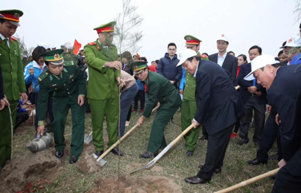 Phó Thủ tướng Trương Hòa Bình dự lễ phát động Tết trồng cây tại Nam Định