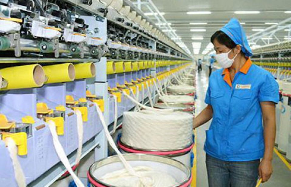 Dệt may Việt Nam nên theo hướng mua nguyên liệu, bán thành phẩm