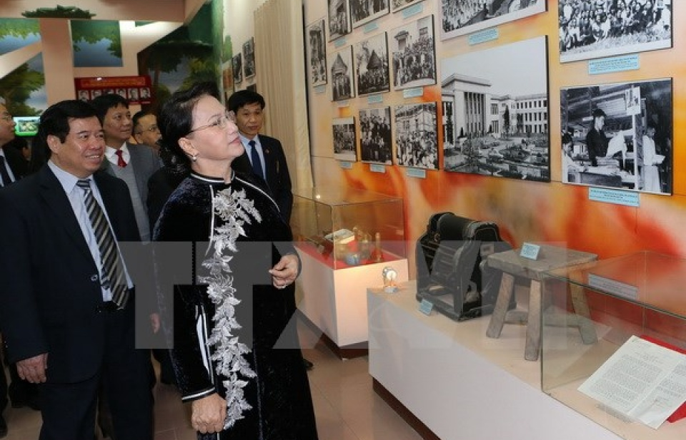 Chủ tịch Quốc hội thăm Học viện Chính trị Quốc gia Hồ Chí Minh