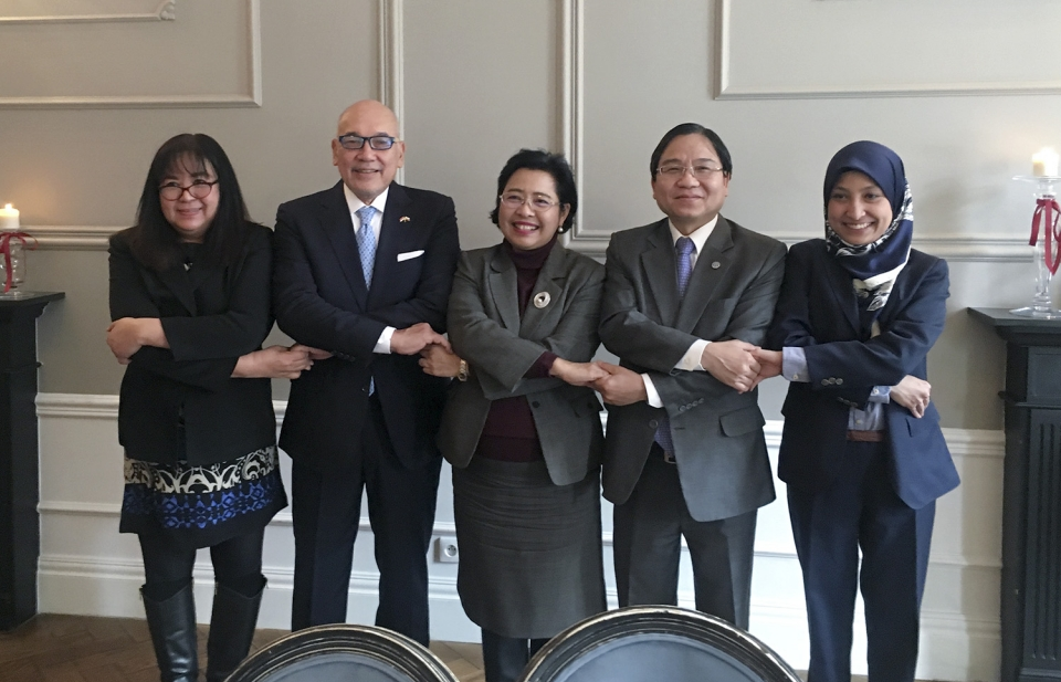Ủy ban ASEAN tại Warszawa họp bàn về chương trình hoạt động năm 2018