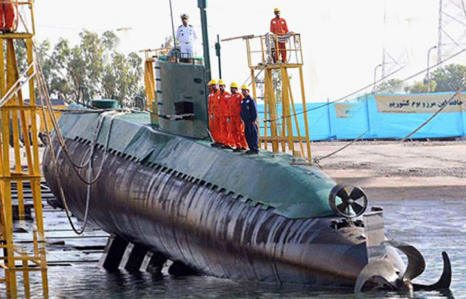 Iran trình làng tàu ngầm mới trang bị tên lửa hành trình