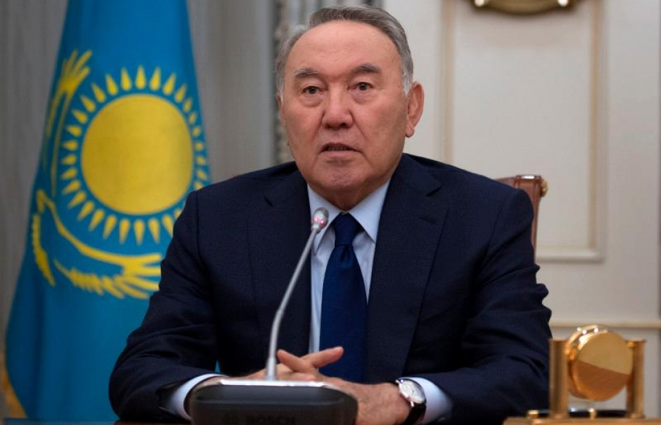 Tổng thống Kazakhstan giải tán chính phủ do thất bại kinh tế