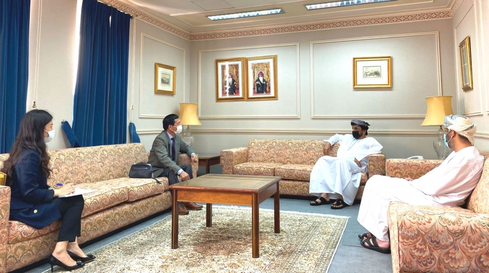 Đại sứ Vũ Viết Dũng đã có cuộc gặp với Thứ trưởng Ngoại giao Sheikh Khalifa AlHarthy.