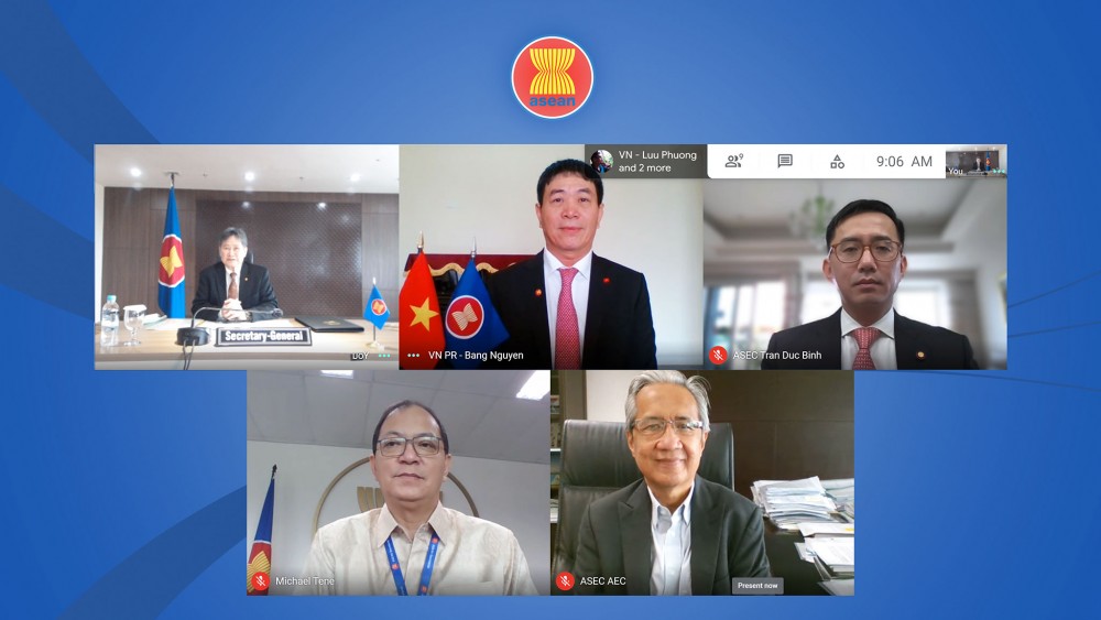 Đại sứ Nguyễn Hải Bằng trình Ủy nhiệm thư lên Tổng Thư ký ASEAN Dato Lim Jock Hoi