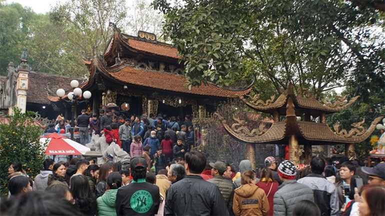Nơi mở cửa nơi tạm dừng đón khách đi lễ đầu năm