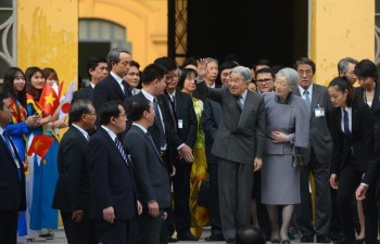 Nhà vua và Hoàng hậu Nhật Bản tham quan Bảo tàng Sinh học