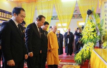 Phó Thủ tướng Thường trực viếng Phó Pháp chủ Giáo hội Phật giáo Việt Nam