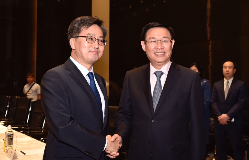 Thiết lập cơ chế trao đổi định kỳ cấp Phó Thủ tướng Việt Nam - Hàn Quốc