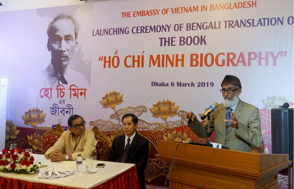 Xuất bản sách “Tiểu sử Hồ Chí Minh” sang tiếng Bengali