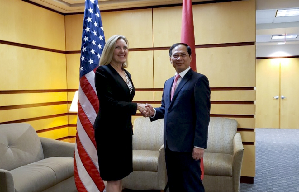 Việt Nam - Hoa Kỳ thúc đẩy hợp tác chính trị, an ninh và quốc phòng