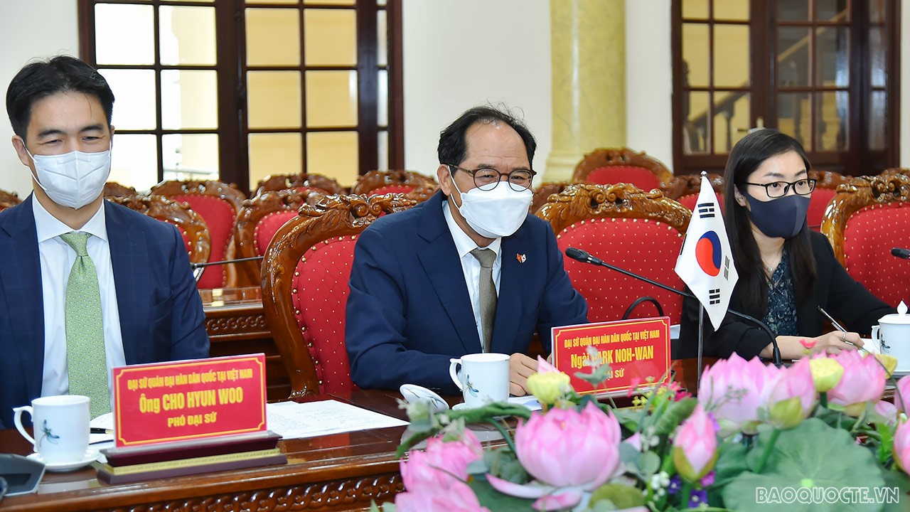 Đại sứ Hàn Quốc tại Việt Nam Park Noh-wan bày tỏ ấn tượng trước sự phát triển kinh tế xã hội của Thanh Hóa thời gian qua