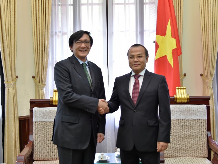 Thứ trưởng Vũ Hồng Nam tiếp các Đại sứ Thái Lan, Malaysia