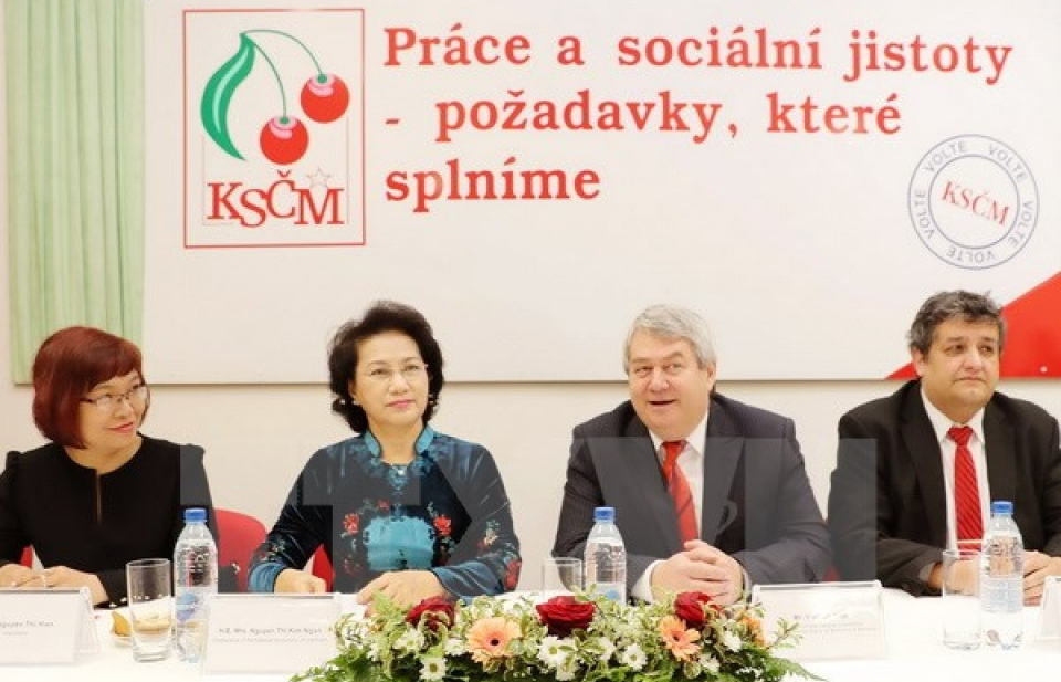 Chủ tịch Quốc hội gặp Chủ tịch Đảng Cộng sản Czech- Morava