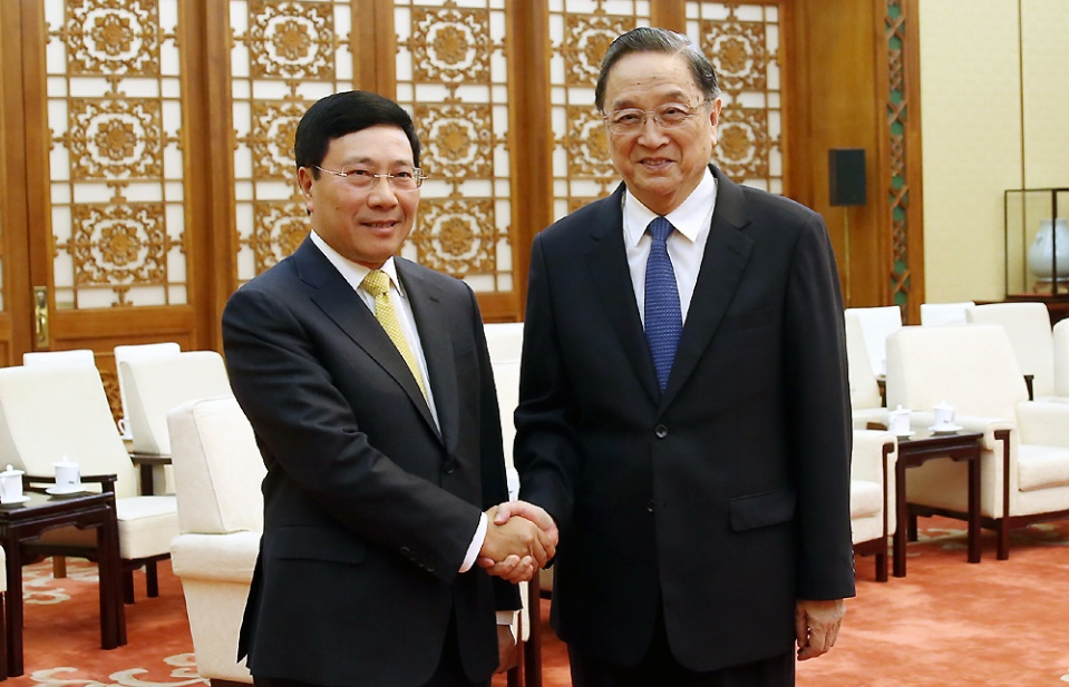 Phó Thủ tướng Phạm Bình Minh hội kiến Chủ tịch Chính hiệp Trung Quốc