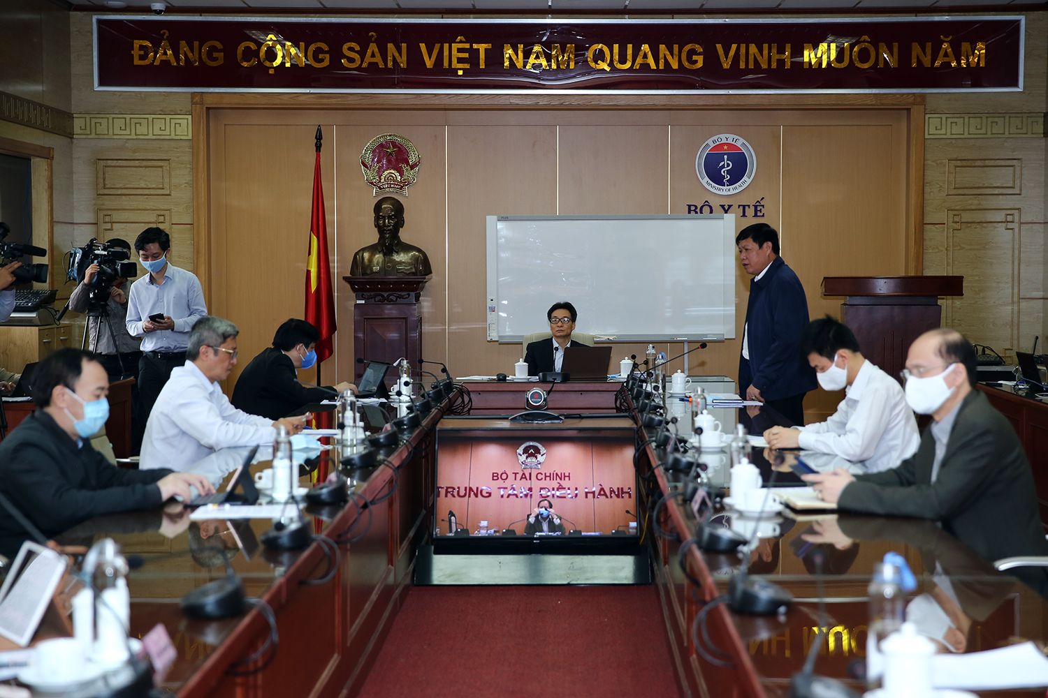 Thực hiện nghiêm các chỉ đạo, Việt Nam kiểm soát được tình hình dịch Covid-19