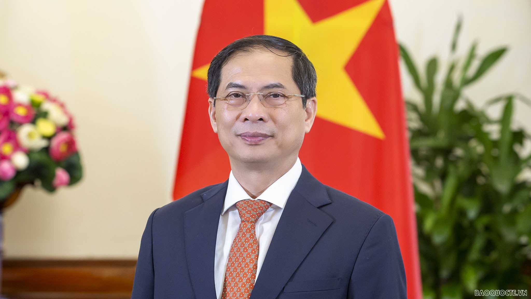 Bộ trưởng Bùi Thanh Sơn gửi thư tới các cơ quan đại diện Việt Nam trước diễn biến mới của dịch Covid-19