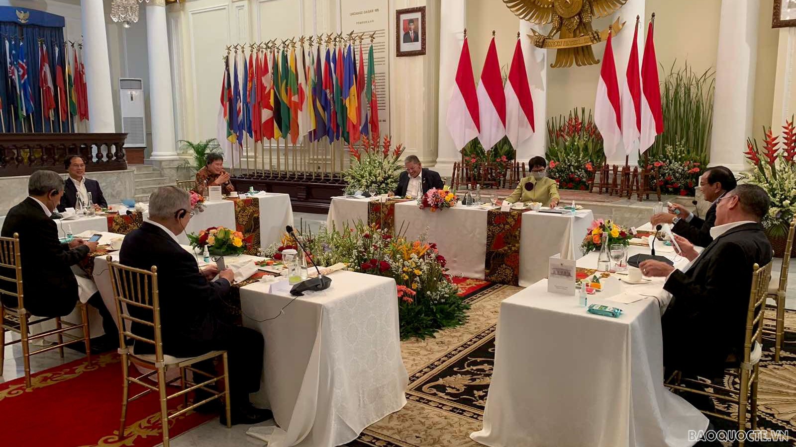 Bộ trưởng Bùi Thanh Sơn tham dự ăn tối làm việc của các Bộ trưởng Ngoại giao ASEAN