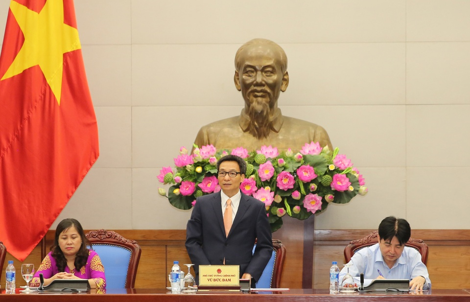 Phó Thủ tướng tiếp đoàn đại biểu người có công Lạng Sơn, Quảng Nam