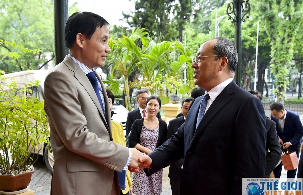 Thứ trưởng Ngoại giao Lê Hoài Trung tiếp Tỉnh trưởng Vân Nam Nguyễn Thành Phát
