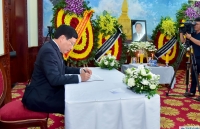 Phó Thủ tướng Phạm Bình Minh viếng nguyên Thủ tướng Chính phủ Lào