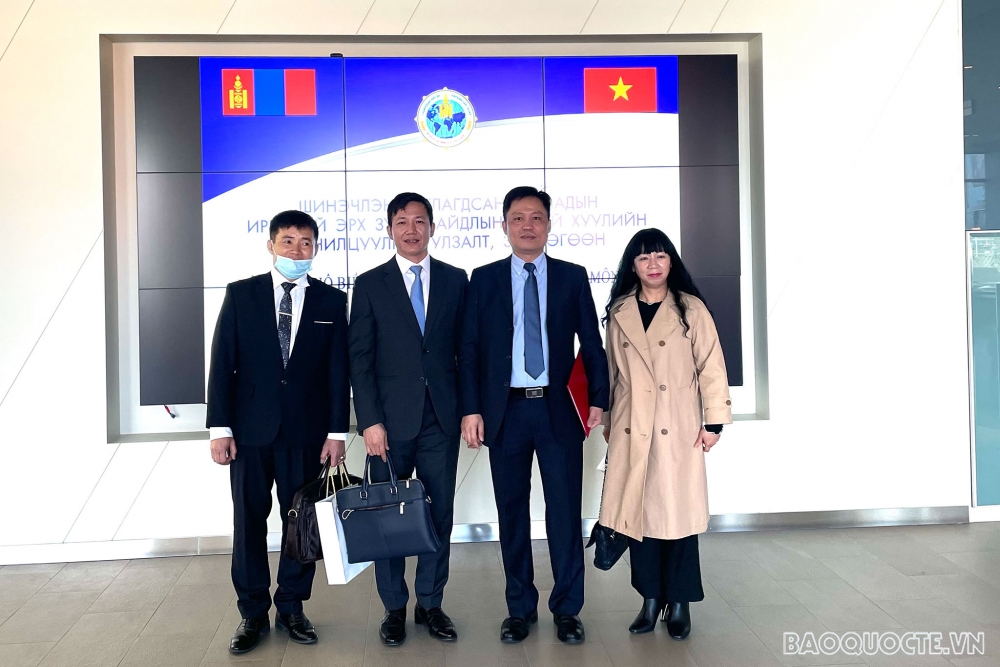 Hội nghị phổ biến pháp luật dành cho cộng đồng người Việt Nam tại Mông Cổ