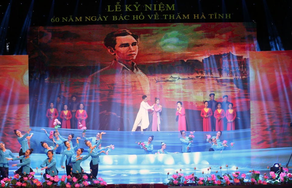 Kỷ niệm 60 năm Ngày Bác Hồ về thăm Hà Tĩnh