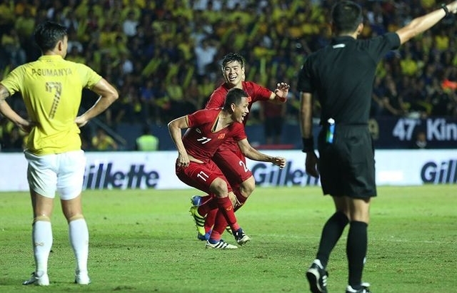 Đội tuyển Việt Nam 1- 0 Đội tuyển Thái Lan: Bất ngờ trên đất Thái