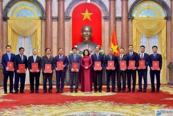 Trao quyết định bổ nhiệm Đại sứ Việt Nam tại nước ngoài nhiệm kỳ 2020-2023 lần thứ nhất