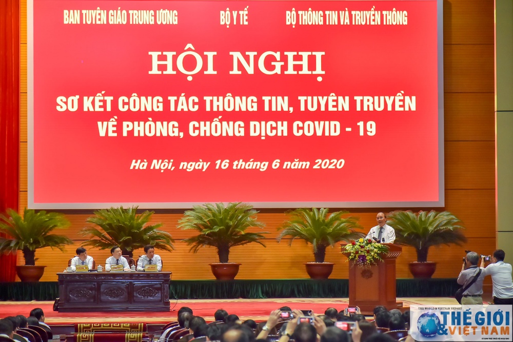 Thủ tướng Nguyễn Xuân Phúc: Báo chí góp phần quan trọng vào chiến thắng trong công tác phòng, chống Covid-19