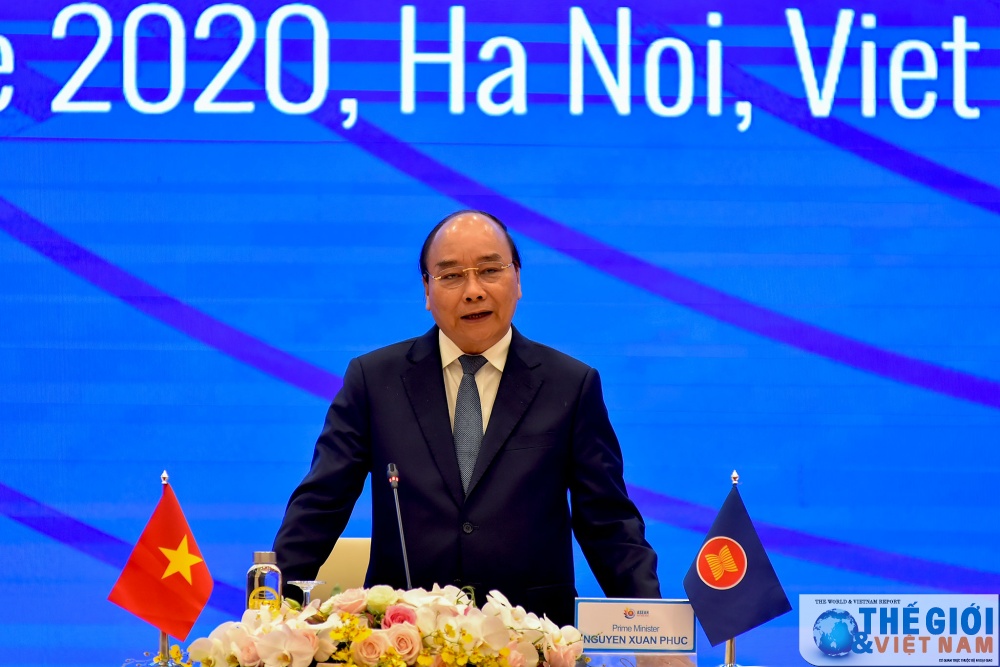 Prime Minister Nguyen Xuan Phuc calls for stronger ASEAN cooperation against COVID-19