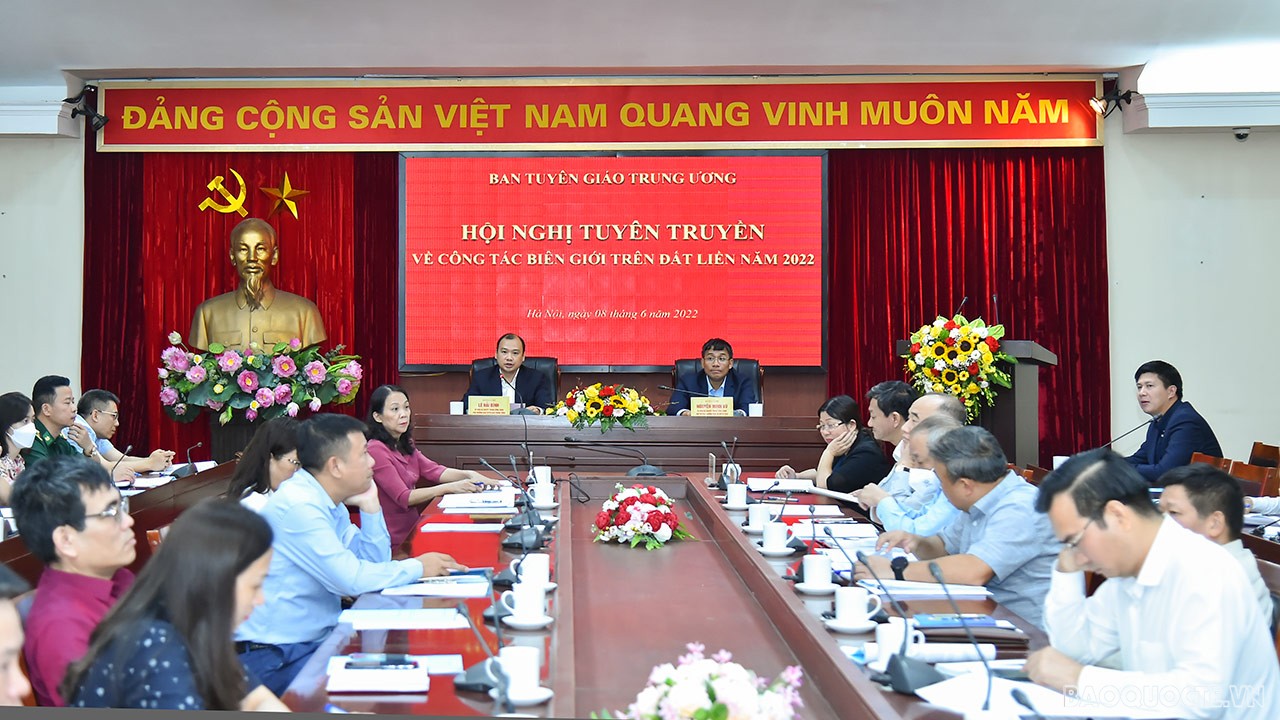 Đồng chí Lê Hải Bình, Ủy viên dự khuyết Trung ương Đảng, Phó Trưởng ban Tuyên giáo Trung ương phát biểu kết luận Hội nghị. (Ảnh: Anh Sơn)