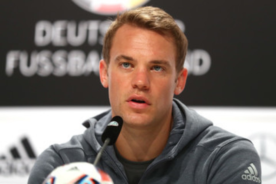 manuel neuer duc da co mot ky euro thanh cong