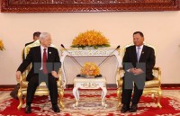 bao campuchia viet ve chuyen tham cap nha nuoc cua tong bi thu nguyen phu trong