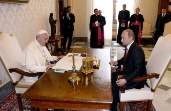 Tổng thống Nga Putin lần thứ 3 gặp Giáo hoàng Francis