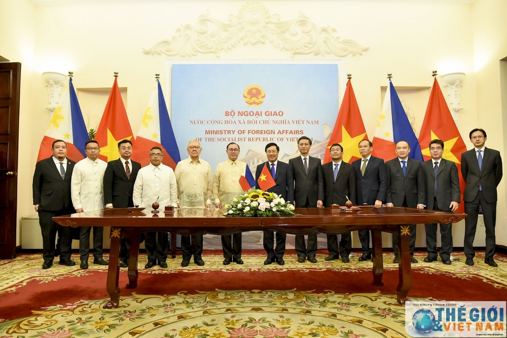 pho thu tuong pham binh minh don va hoi dam voi bo truong ngoai giao philippines