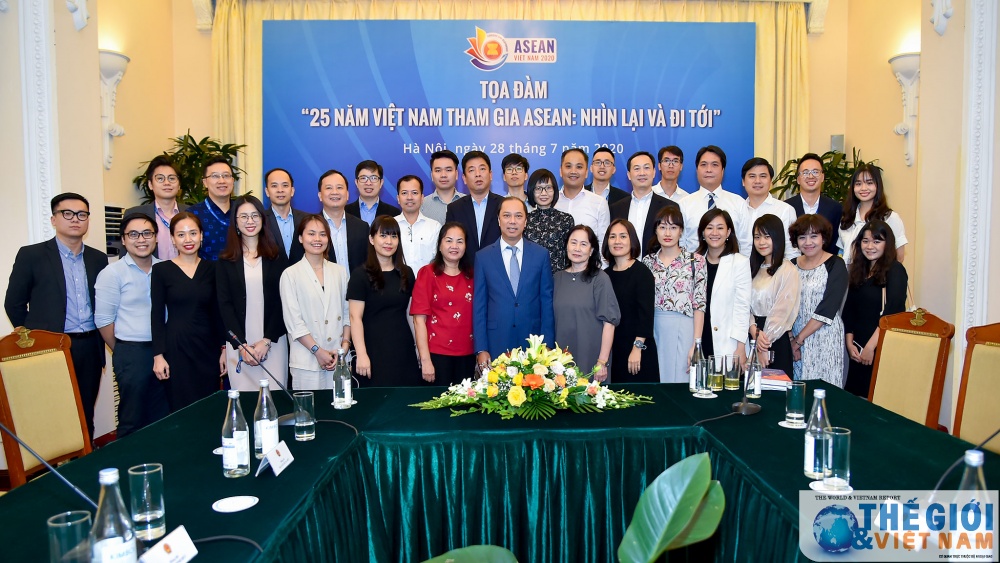 25 nam viet nam tham gia asean nhin lai va di toi