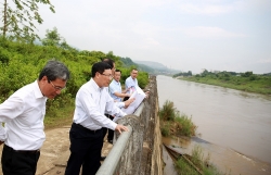 Phó Thủ tướng Phạm Binh Minh thị sát khu vực biên giới tại Lào Cai