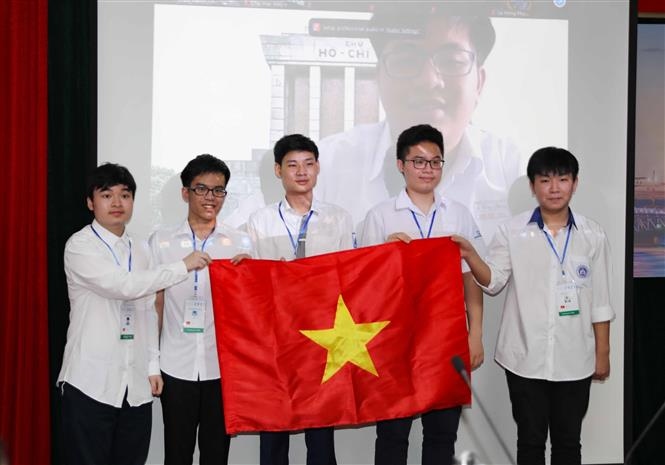 Cả 6 thí sinh Việt Nam tham dự Olympic Toán học quốc tế 2021 đều giành huy chương. (Nguồn: TTXVN)