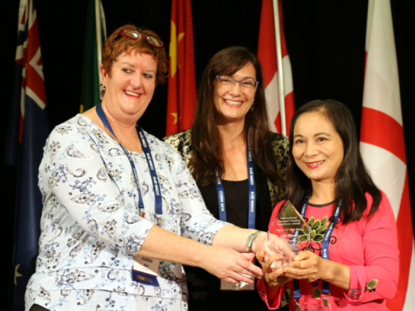 Việt Nam giành Giải thưởng Cán bộ Hộ sinh Xuất sắc Quốc tế