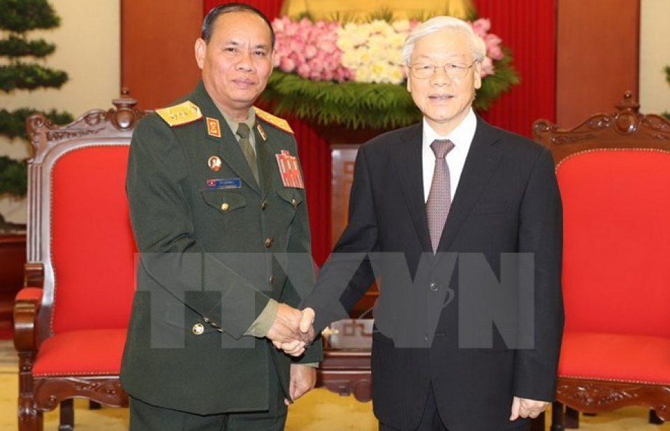 Tổng Bí thư Nguyễn Phú Trọng tiếp Đoàn đại biểu Quân đội Nhân dân Lào