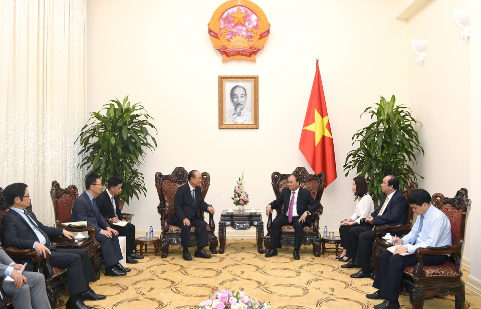 Thủ tướng Nguyễn Xuân Phúc tiếp Chủ tịch Tập đoàn Charmvit
