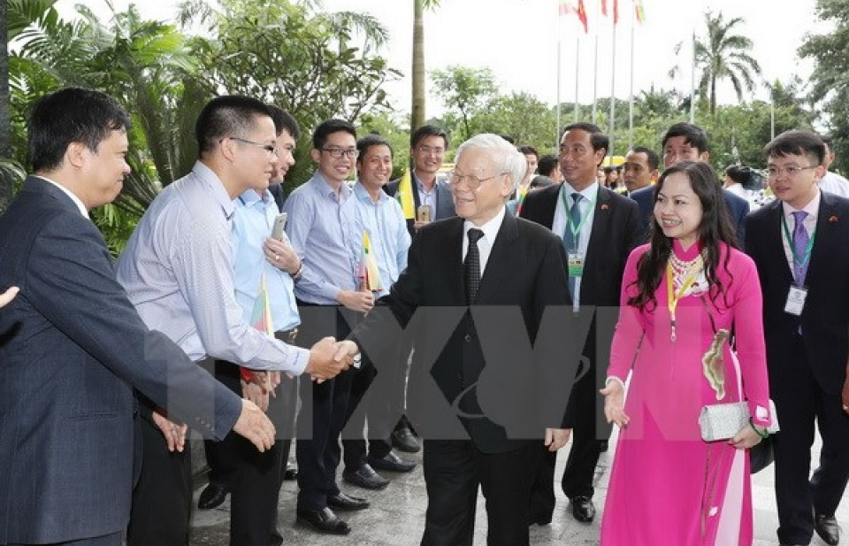 Tổng Bí thư Nguyễn Phú Trọng gặp gỡ bà con kiều bào tại Myanmar