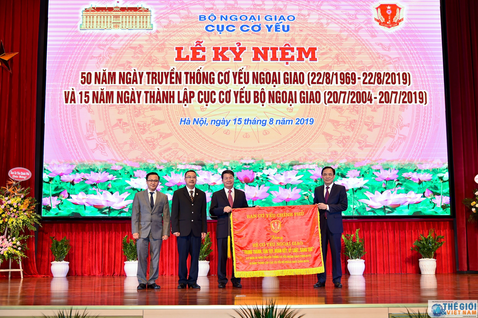 pho thu tuong pham binh minh du le ky niem 50 nam co yeu ngoai giao