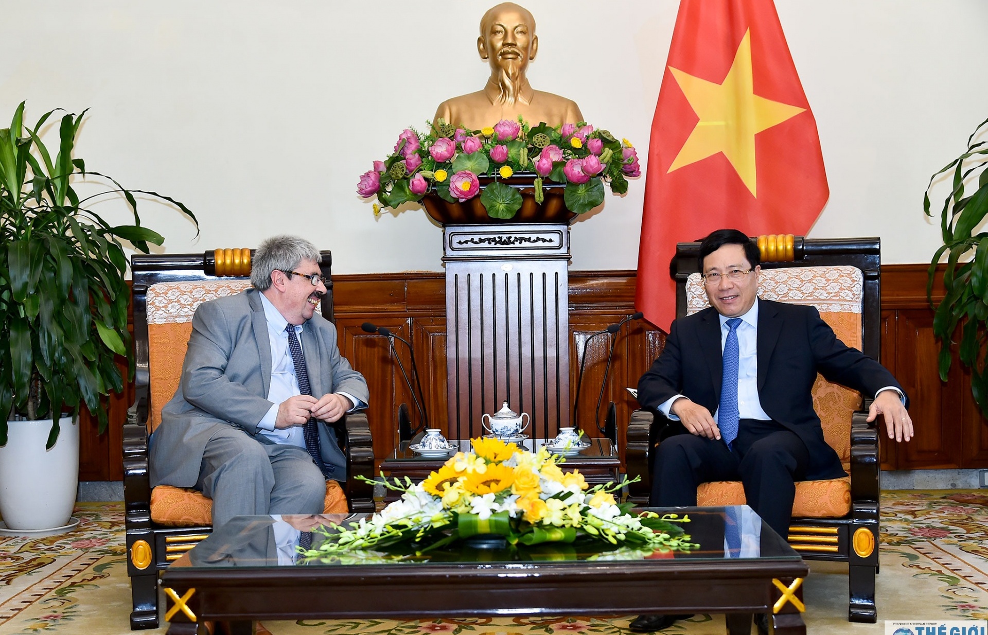 Phó Thủ tướng Phạm Bình Minh tiếp Thứ trưởng Ngoại giao Uruguay Ariel Bergamino