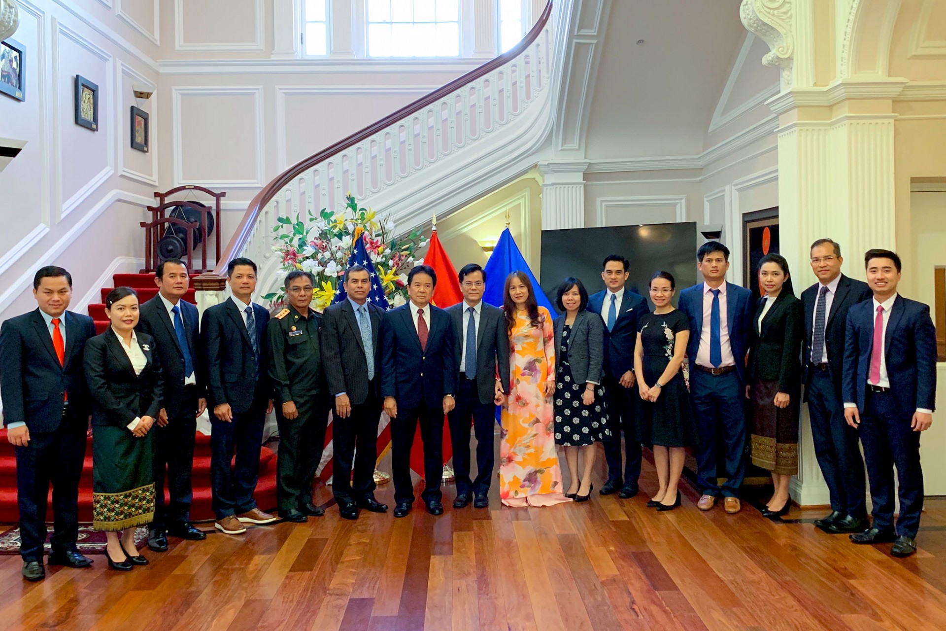 Đại sứ quán Lào tại Hoa Kỳ chúc mừng Quốc khánh Việt Nam