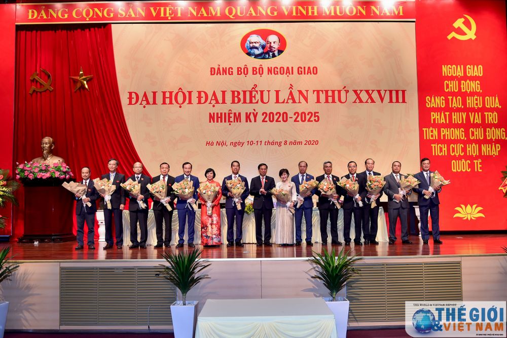 dai-hoi-dai-bieu-dang-bo-bo-ngoai-giao-lan-thu-xxviii-thanh-cong-tot-dep-11