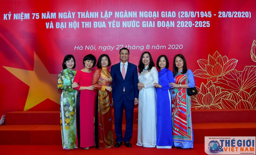 mot-so-hinh-anh-tai-le-ky-niem-75-nam-ngay-thanh-lap-nganh-ngoai-giao-41